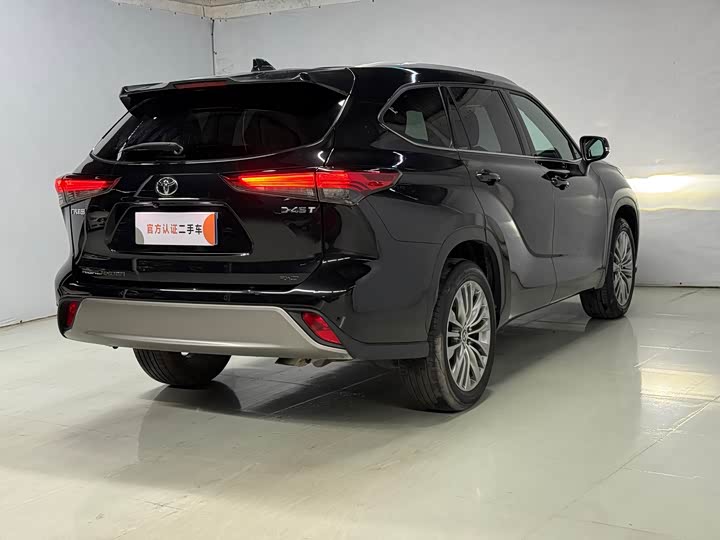 Фото 5 - Toyota Highlander