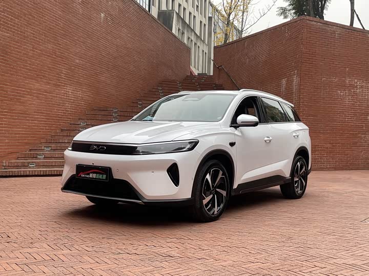 Фото 1 - BYD Sea Lion 05 DM-i Hybrid