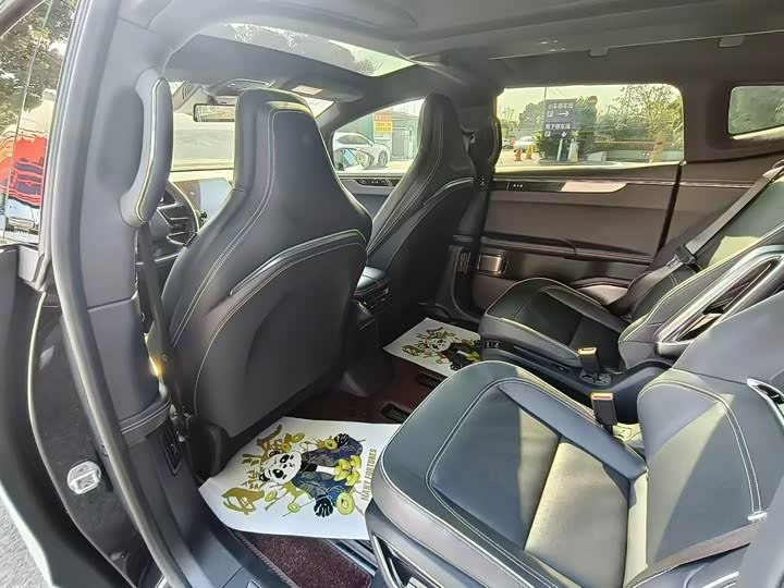 Фото 6 - HiPhi X