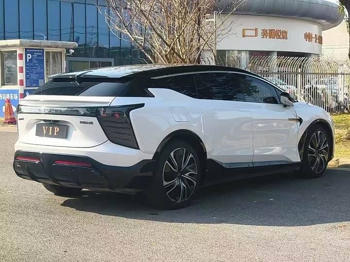 Фото 7 - HiPhi X