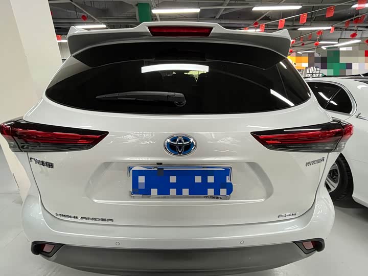 Фото 5 - Toyota Highlander