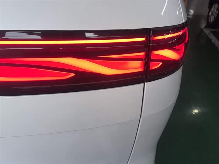 Фото 8 - BYD Xia