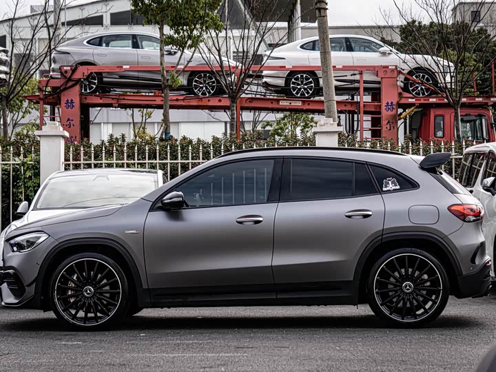 Фото 8 - Mercedes-Benz GLA-Class AMG