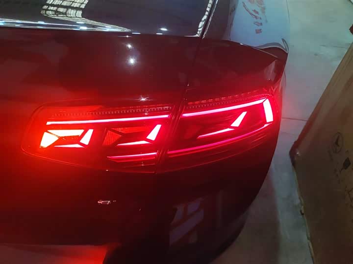 Фото 8 - Volkswagen Magotan