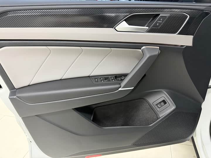 Фото 9 - Volkswagen Tayron