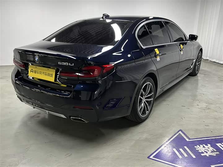 Фото 8 - BMW 5 Series