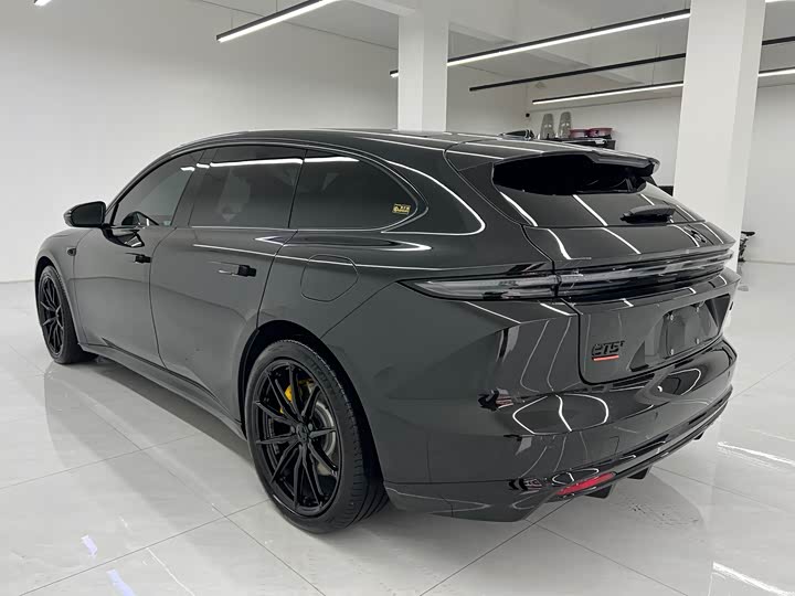 Фото 7 - Nio ET5T