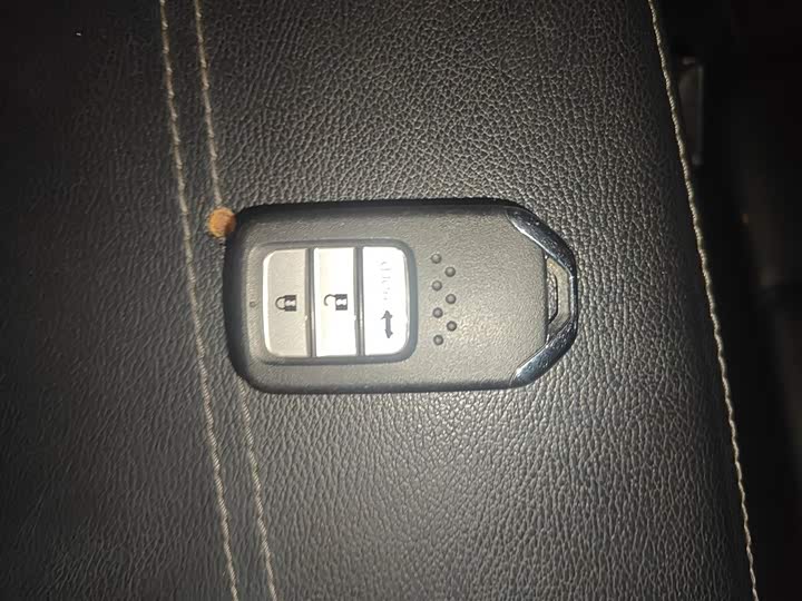 Фото 9 - Honda Accord