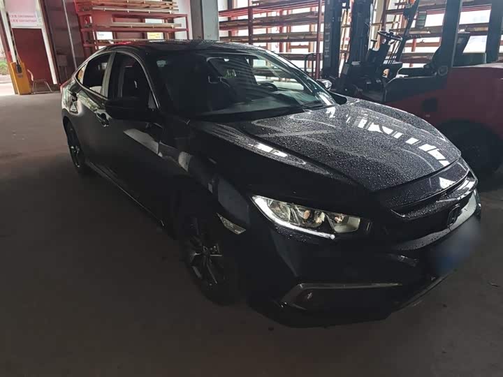 Фото 4 - Honda Civic