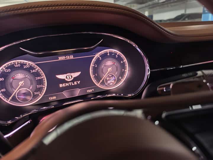 Фото 6 - Bentley Continental GT