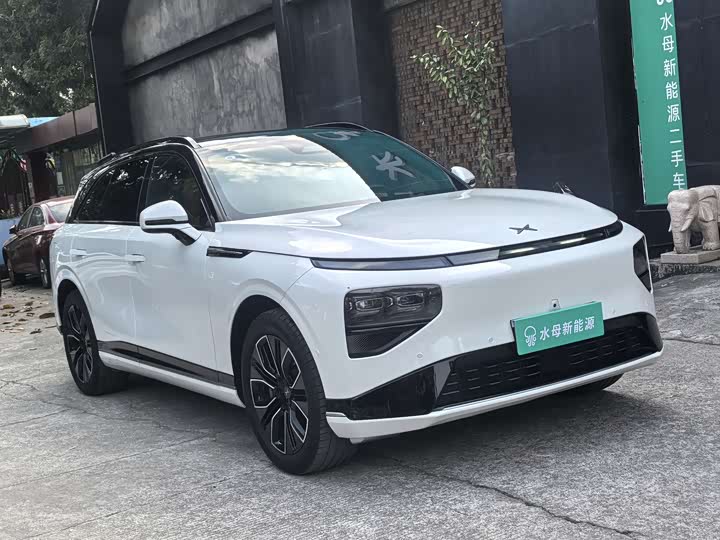 Фото 3 - XPeng G9