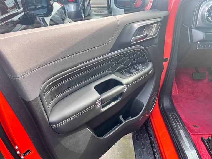 Фото 3 - Tank 300