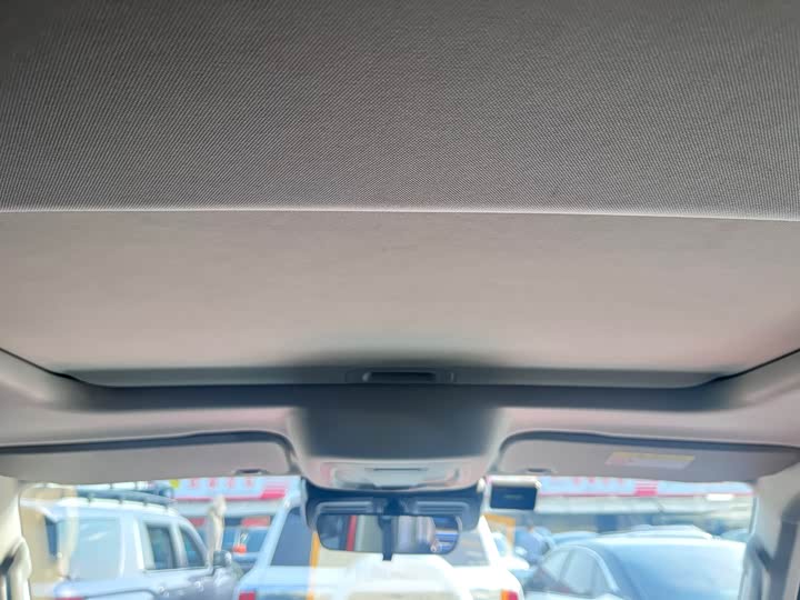 Фото 9 - Tank 300