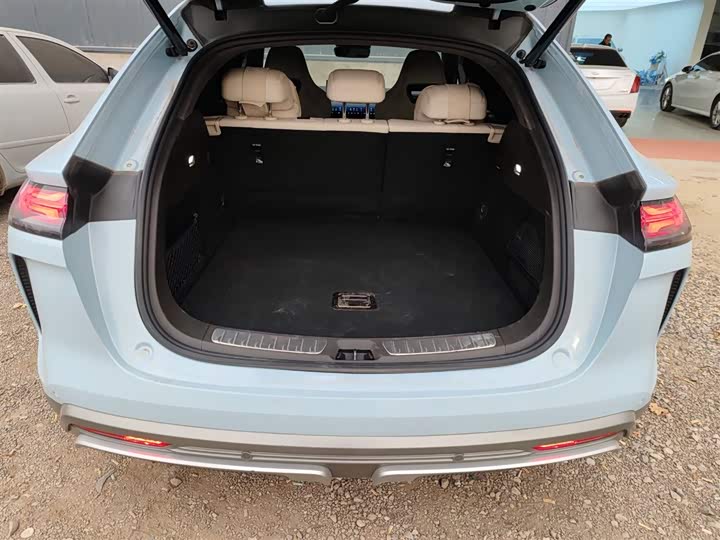 Фото 9 - Denza N7