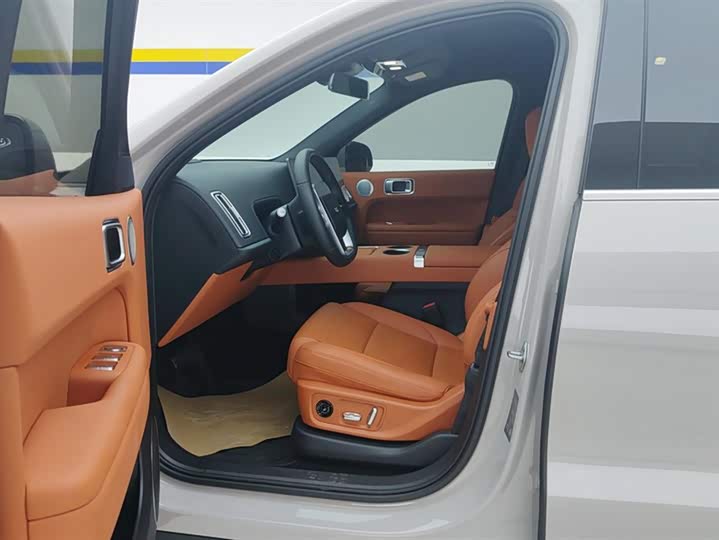 Фото 9 - LiXiang L6