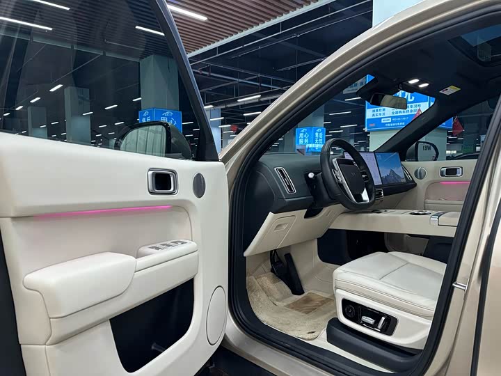 Фото 4 - LiXiang L9