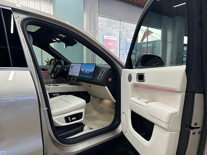 Фото 7 - LiXiang L9