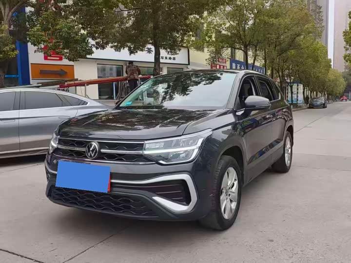 Фото 2 - Volkswagen Tharu