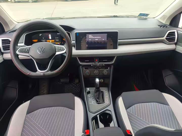 Фото 6 - Volkswagen Tharu