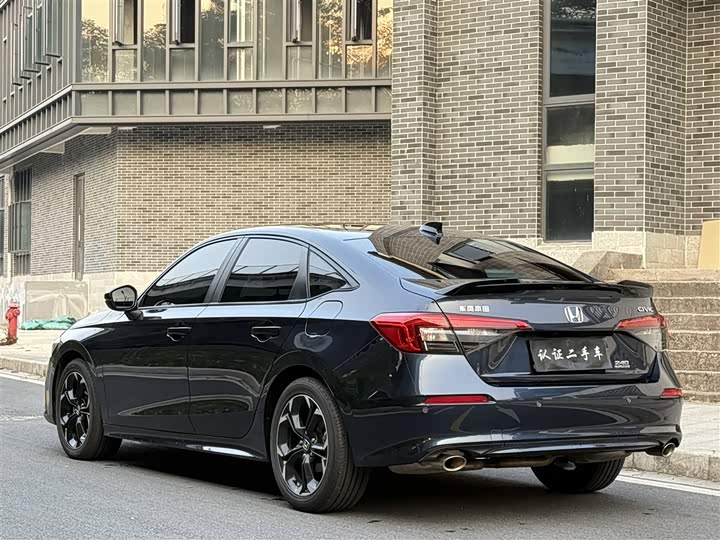 Фото 3 - Honda Civic