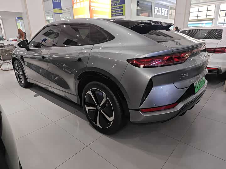 Фото 5 - BYD Song L