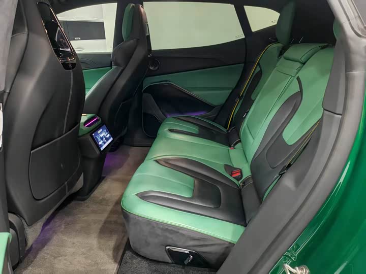 Фото 5 - Lotus Eletre