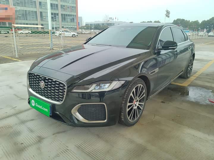 Фото 2 - Jaguar XF L