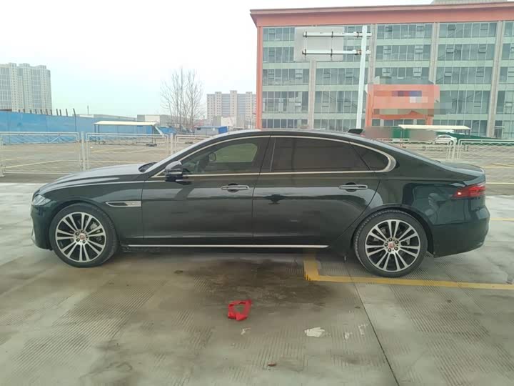 Фото 5 - Jaguar XF L