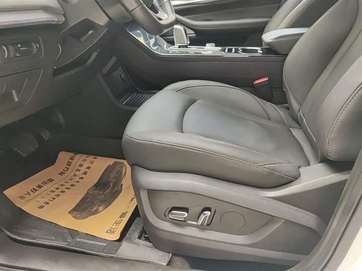 Фото 9 - Chery Tiggo 8