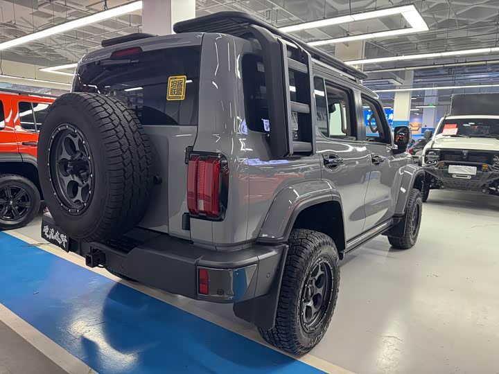 Фото 3 - Tank 300