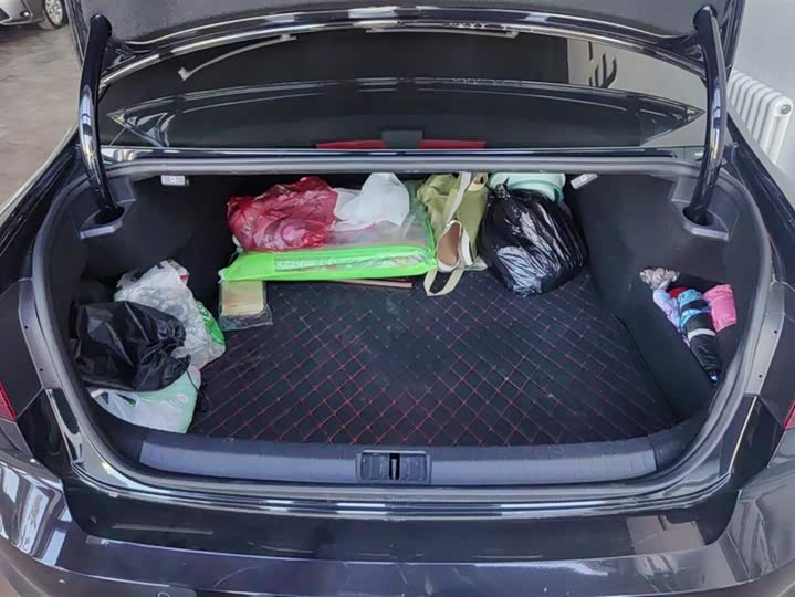 Фото 4 - Volkswagen Magotan