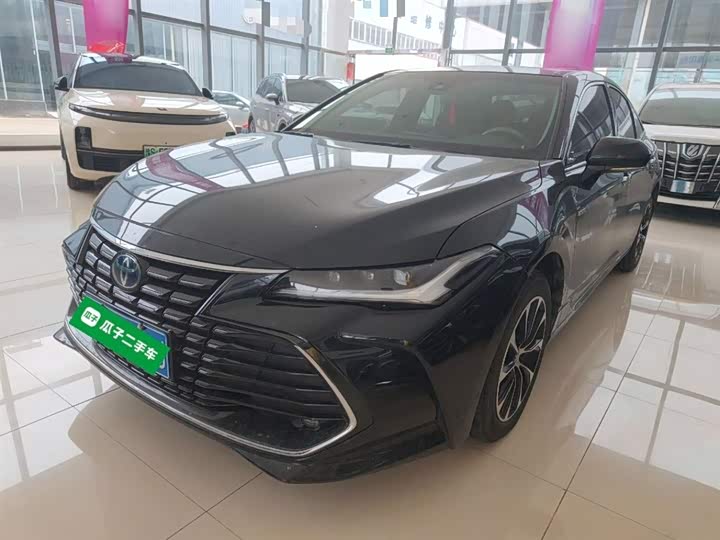 Фото 2 - Toyota Avalon