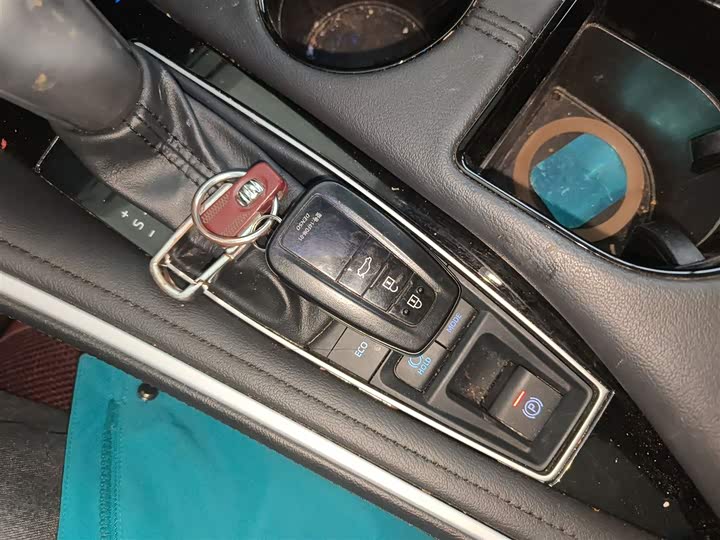 Фото 9 - Toyota Avalon