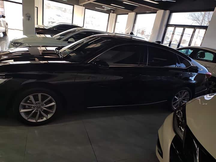 Фото 5 - Honda Accord