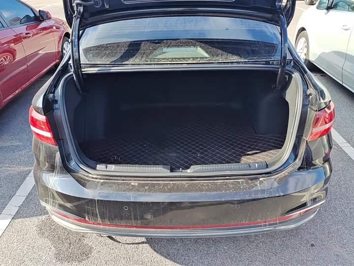 Фото 4 - Volkswagen Lavida