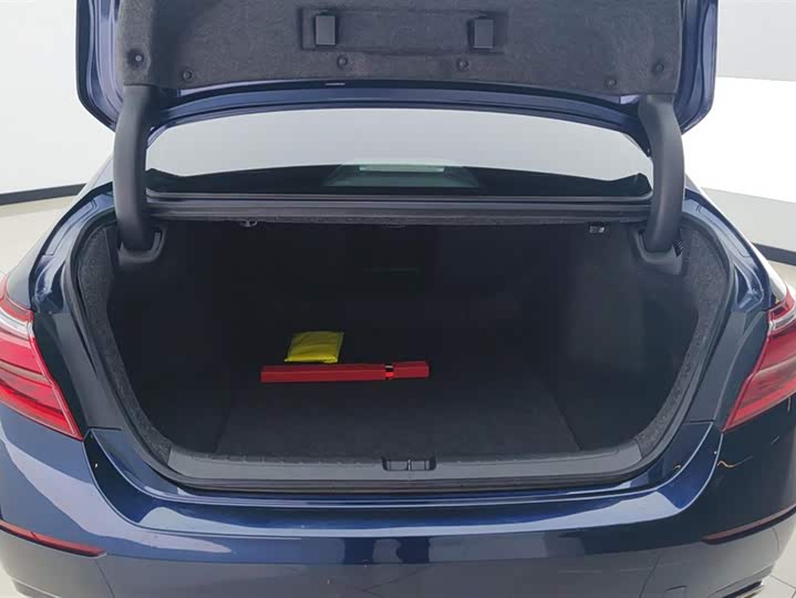 Фото 4 - Honda Inspire