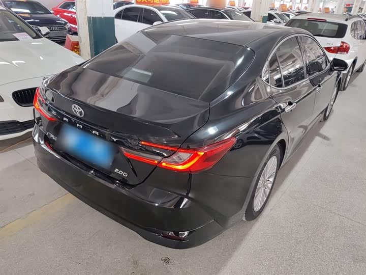 Фото 7 - Toyota Camry