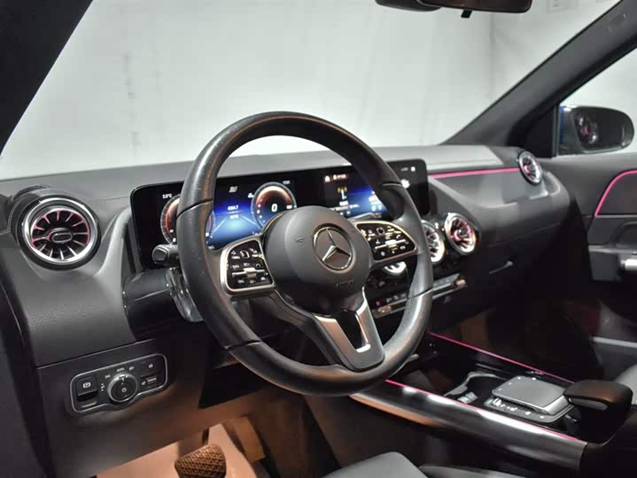 Фото 5 - Mercedes-Benz EQA