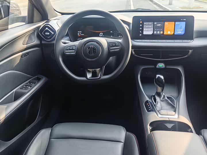 Фото 8 - MG Motor 5