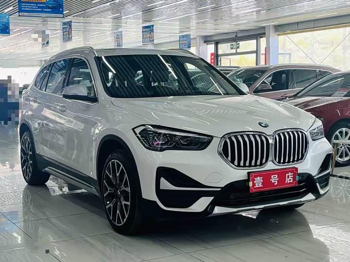 Фото 3 - BMW X1
