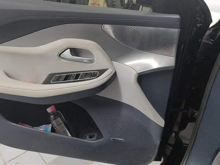 Фото 7 - BAIC Arcfox Alpha S