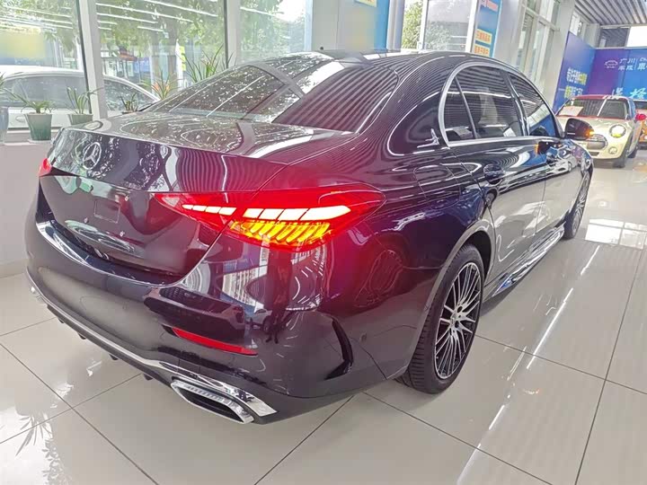 Фото 7 - Mercedes-Benz C-Class