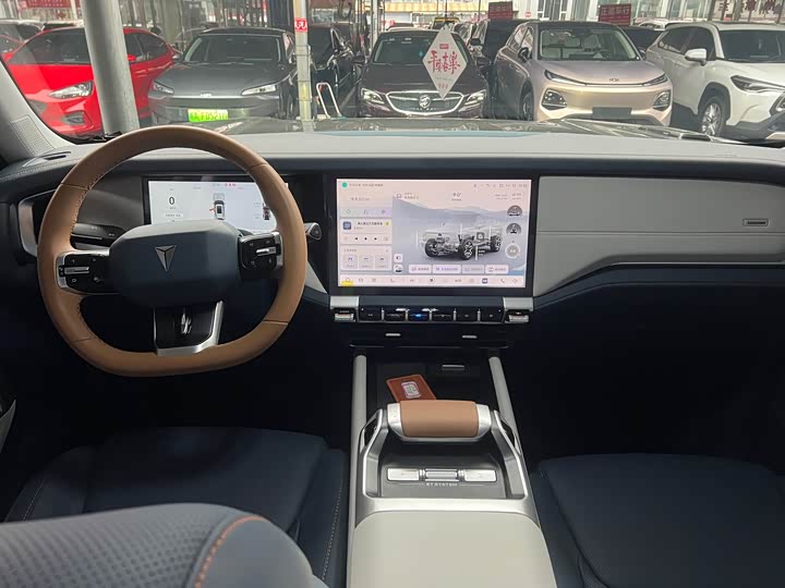 Фото 6 - Changan Deepal G318