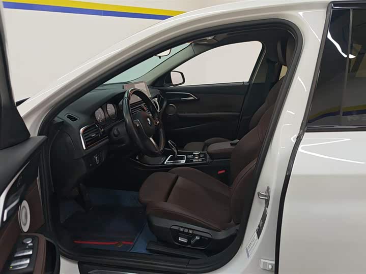 Фото 9 - BMW 1 Series