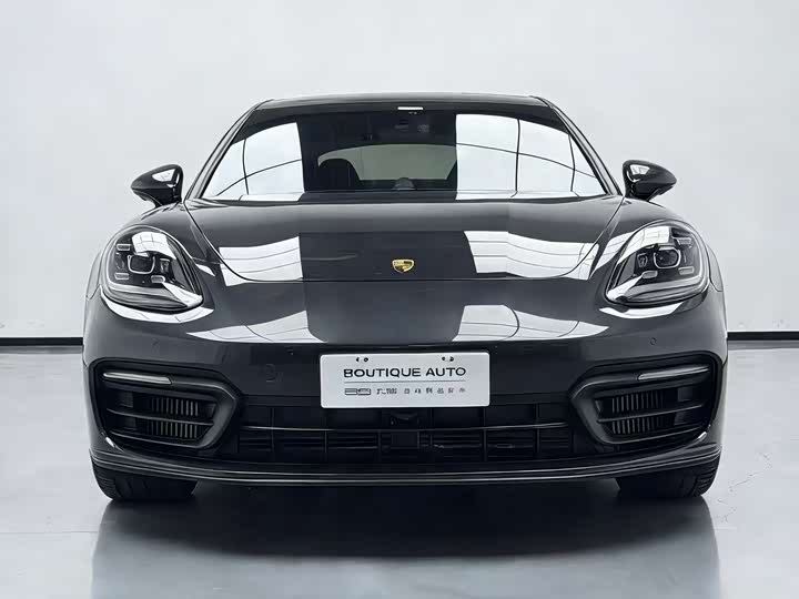 Фото 2 - Porsche Panamera