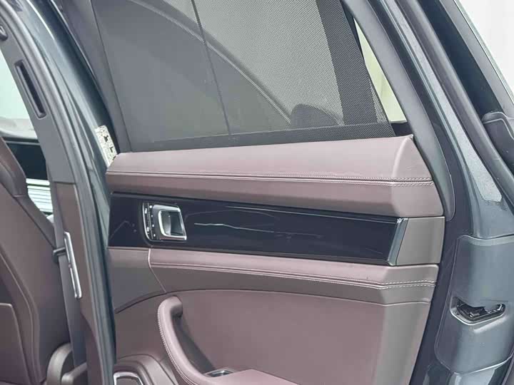 Фото 9 - Porsche Panamera