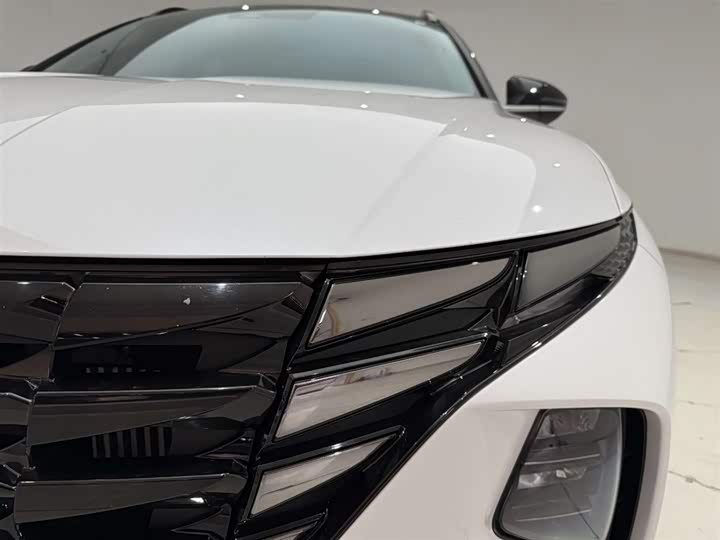 Фото 2 - Hyundai Tucson L