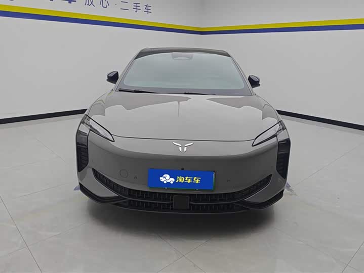 Фото 2 - Hongqi EH7