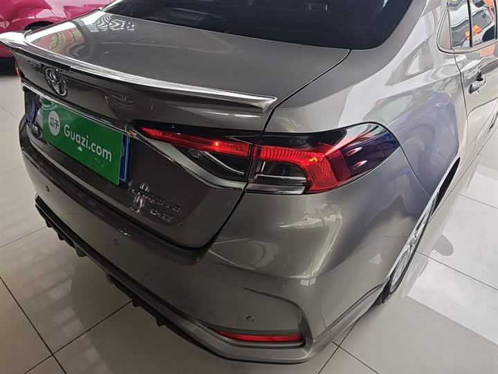 Фото 8 - Toyota Corolla