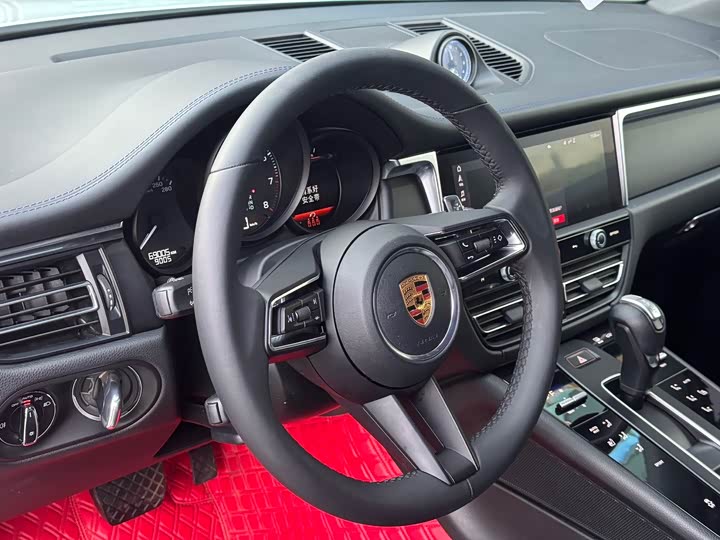 Фото 8 - Porsche Macan